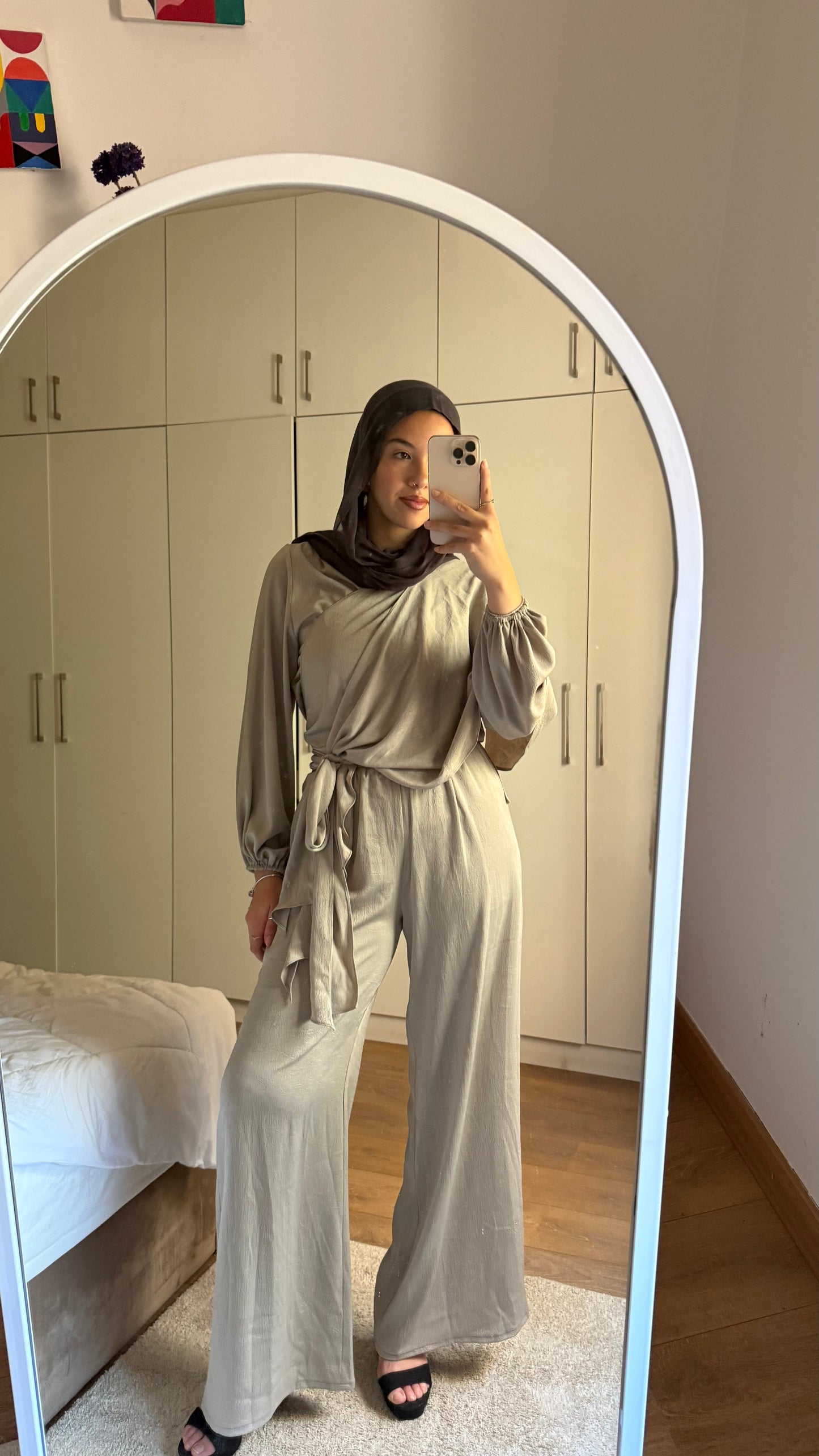 Nayomi Satin Wrap Set in Greige