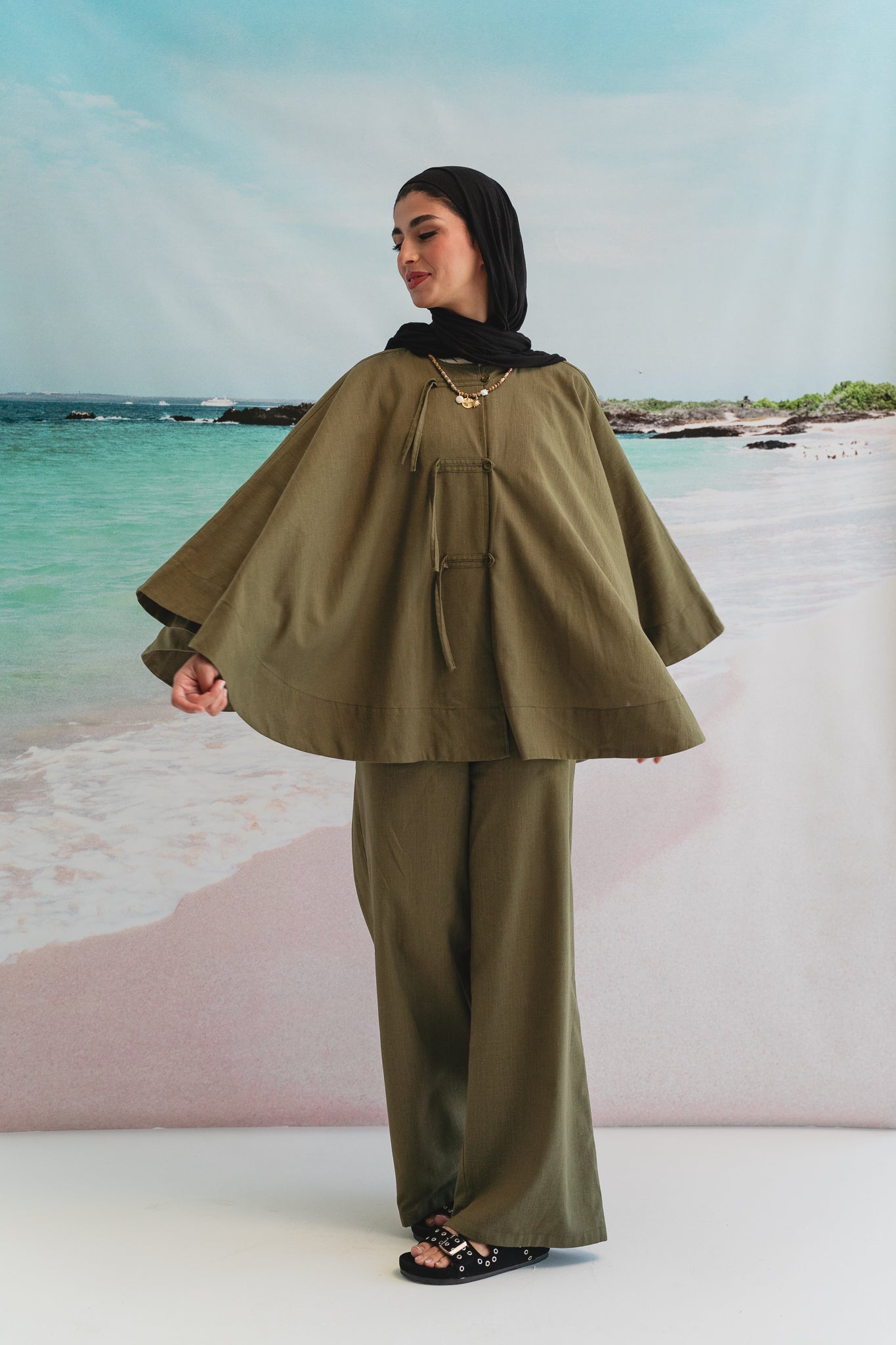 Golden Sands set in Olive