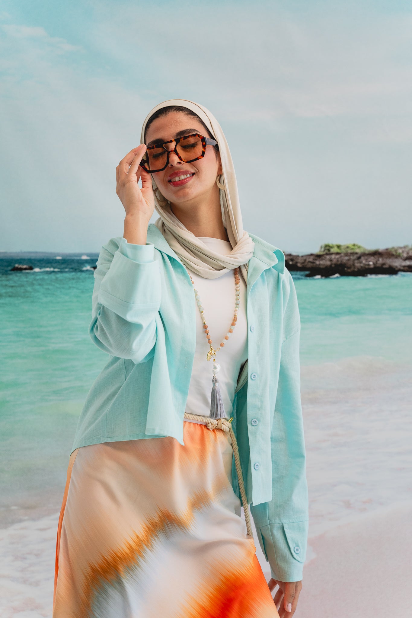 Pastel cloud cropped shirt in Aqua