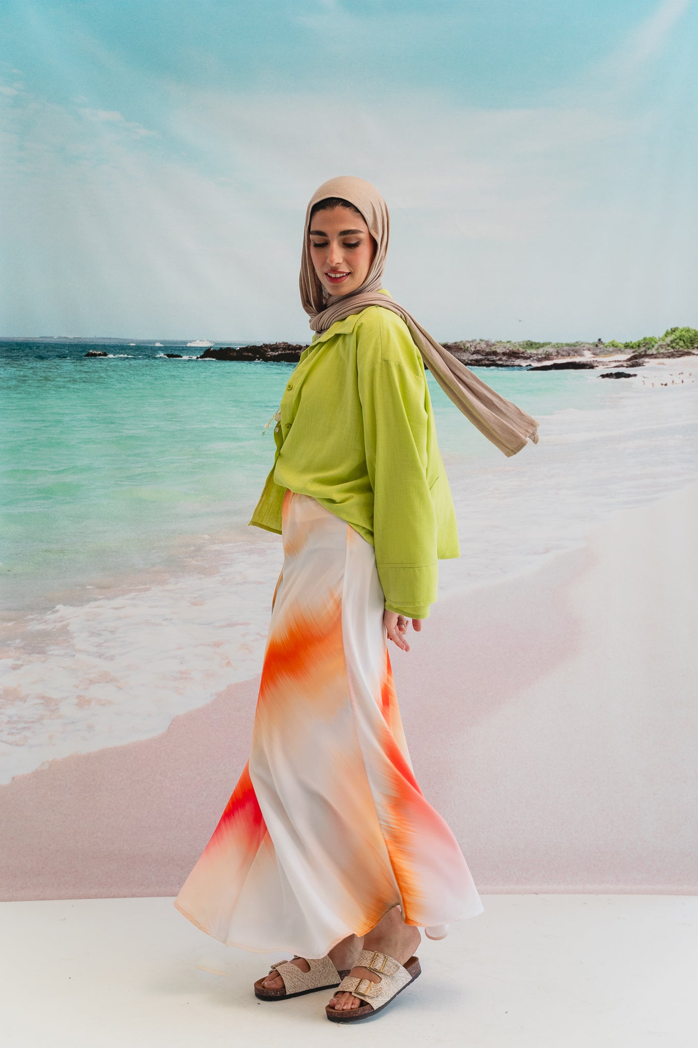 Pastel cloud cropped shirt in Lime