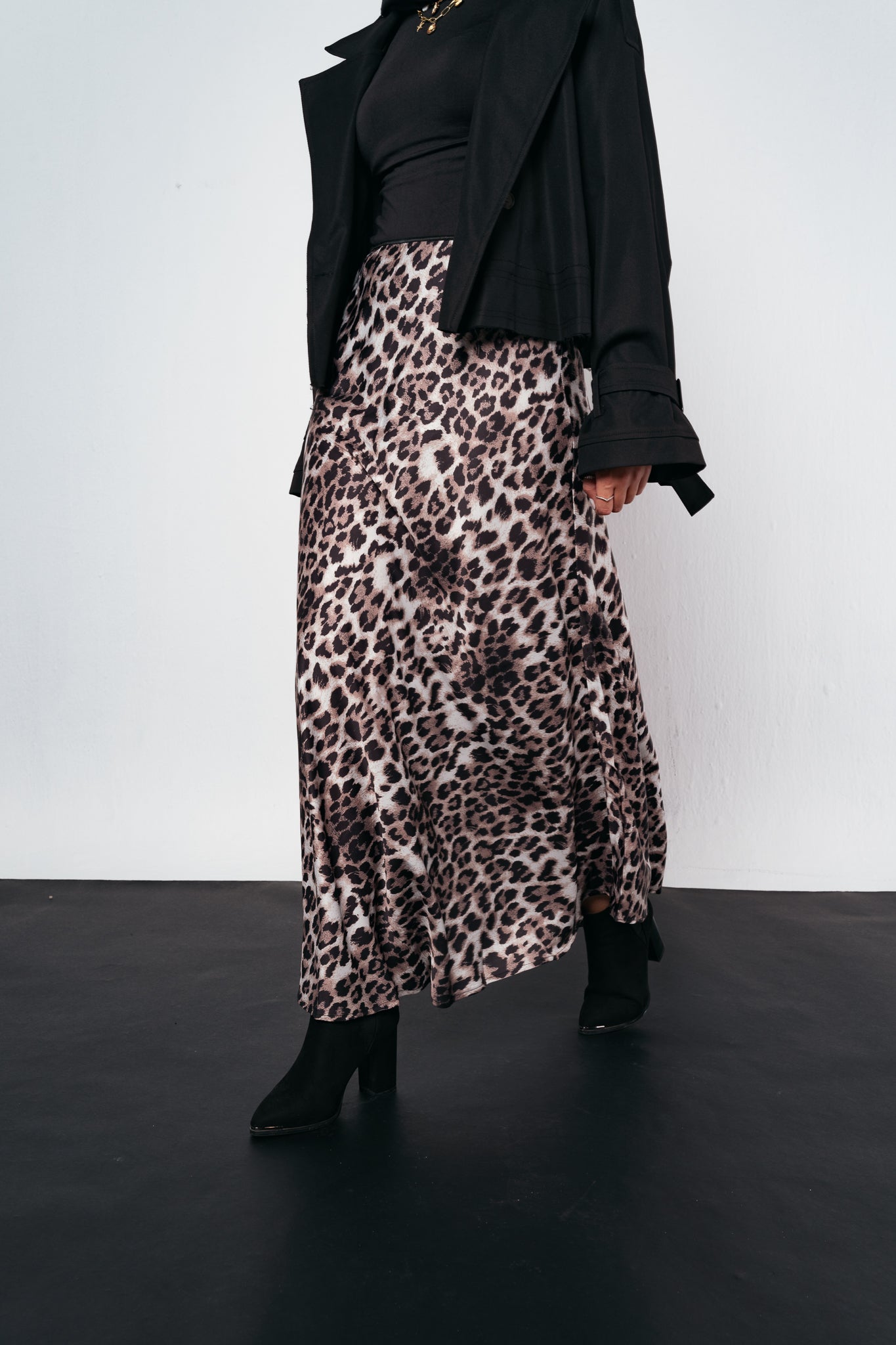 Greige Leo Skirt