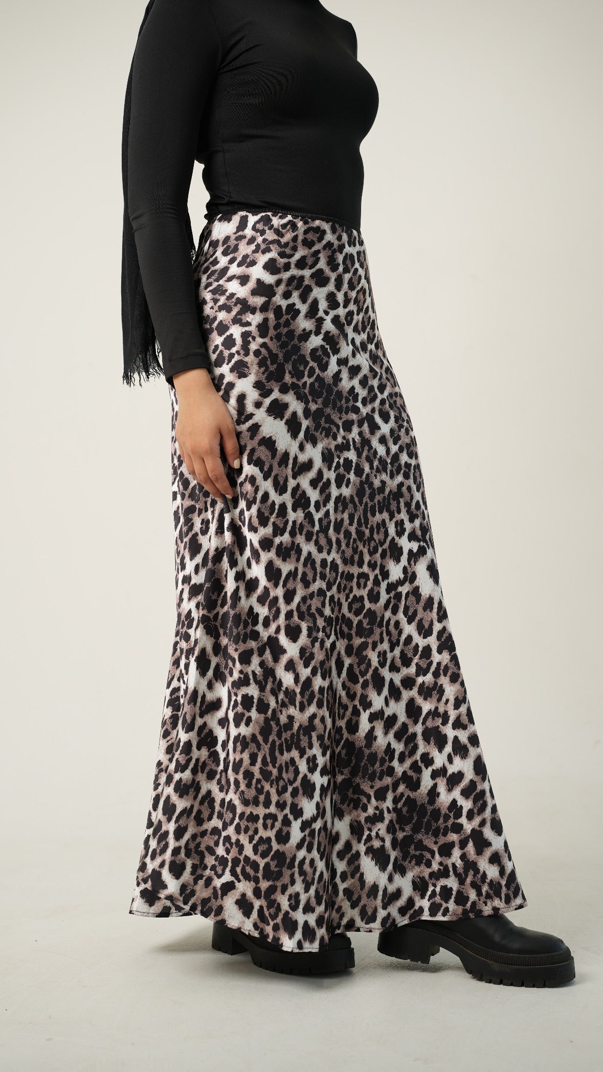 Greige Leo Skirt
