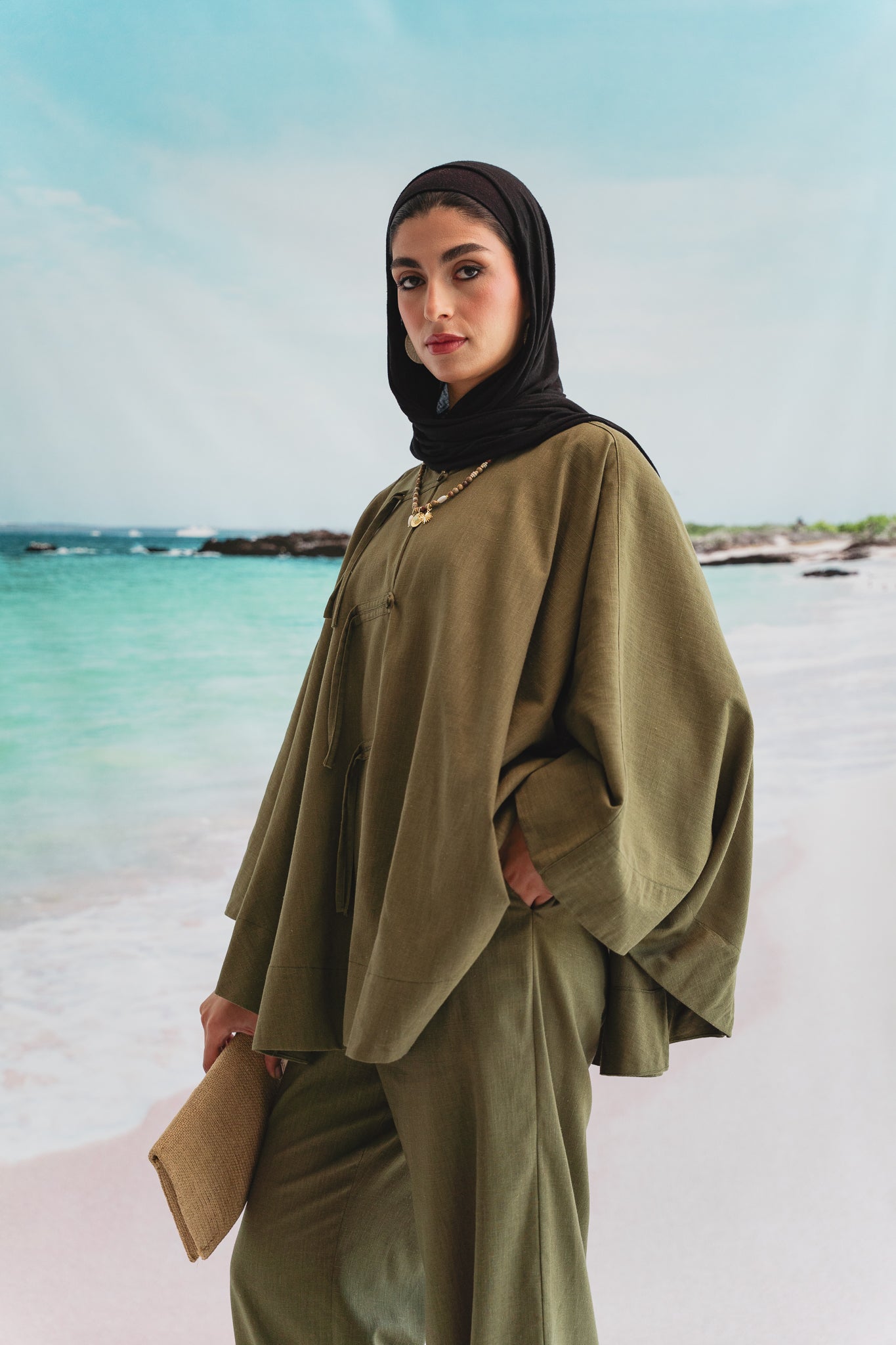 Golden Sands set in Olive