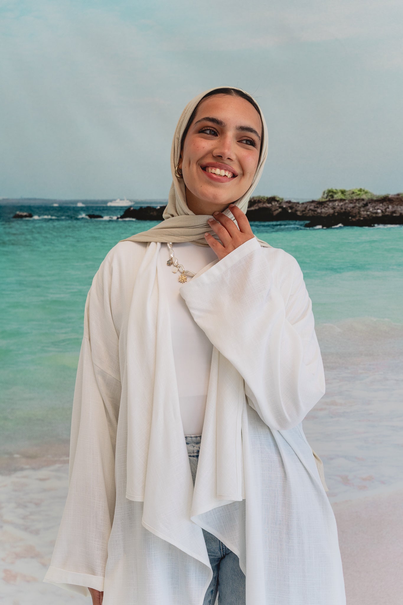 Asymmetrical Linen Petal kimono in White