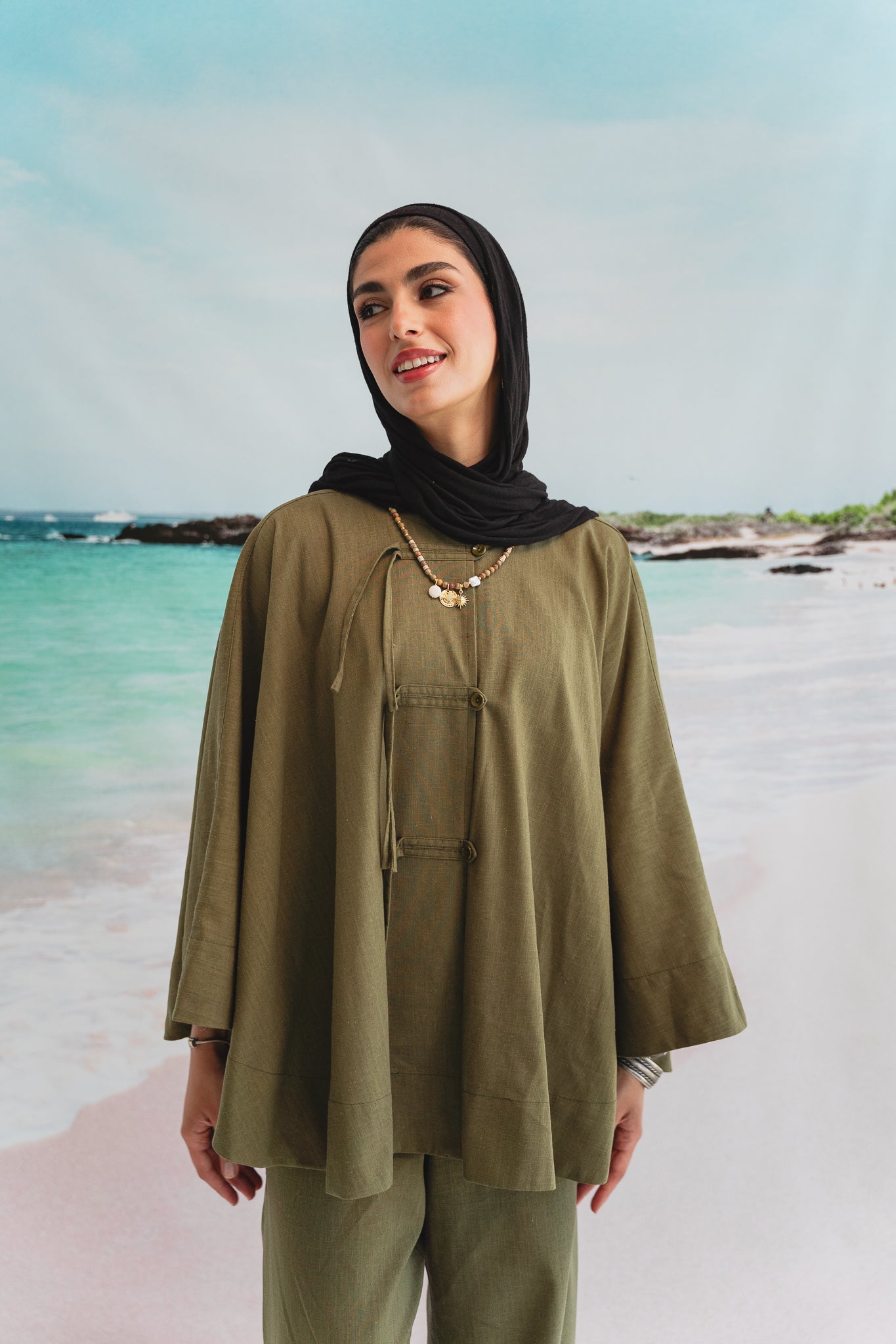 Golden Sands set in Olive
