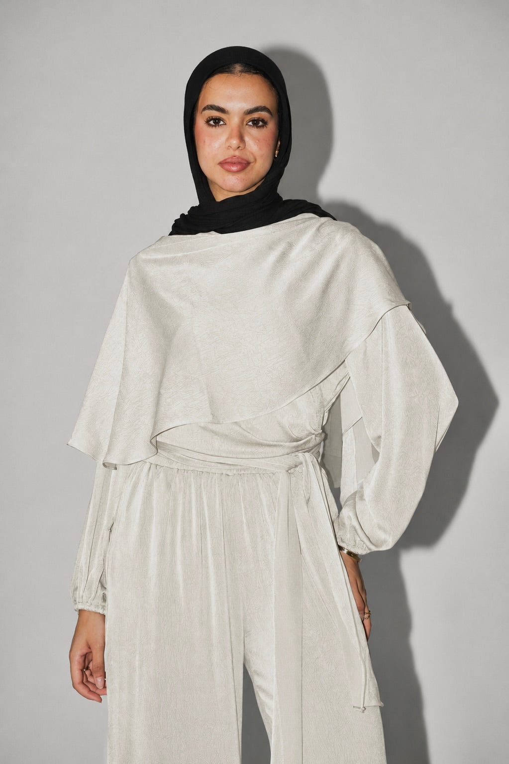 Nayomi Satin Wrap Set in White