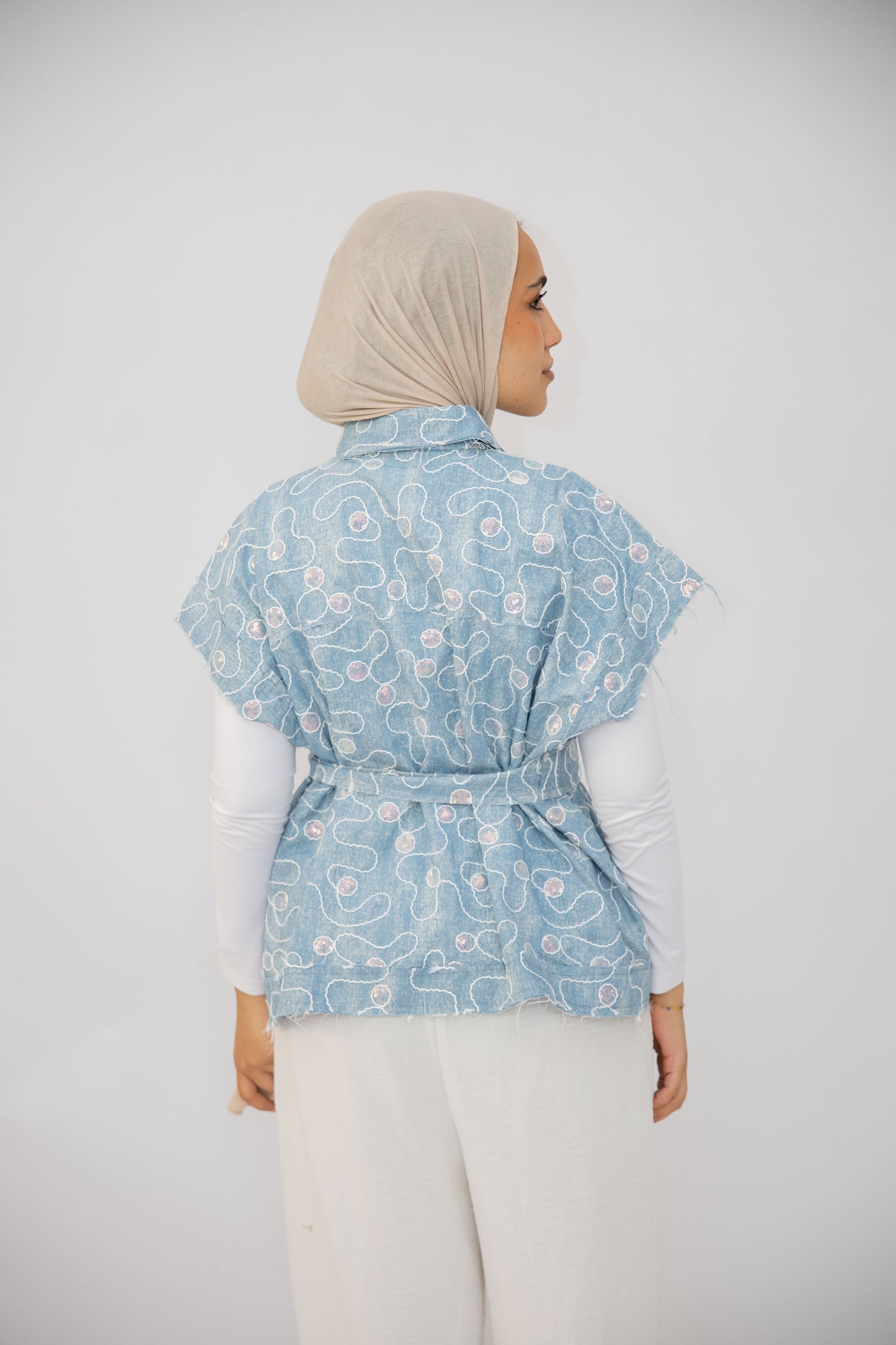 Sun-kissed Embroidery Vest