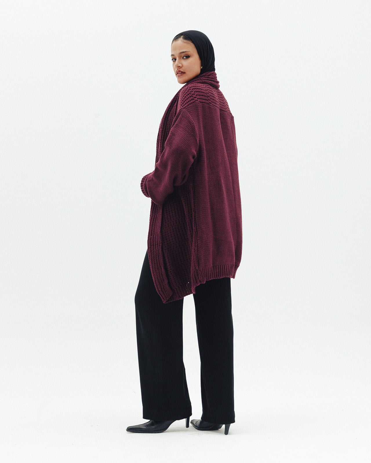 The Warm Hug Knit Cardigan in Burgundy