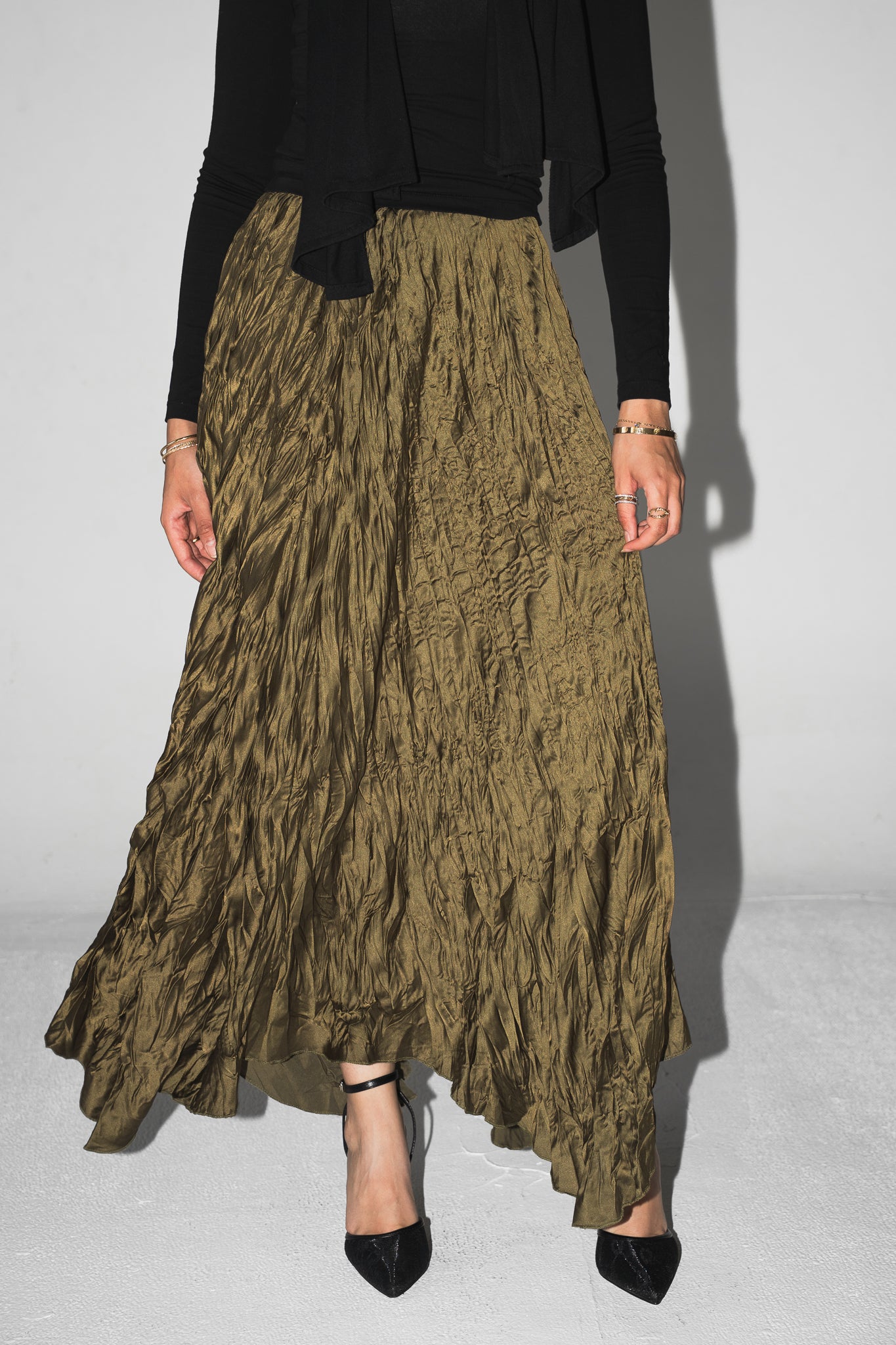(PRE ORDER 5-7 days)Anne Crushed skirt in Olive