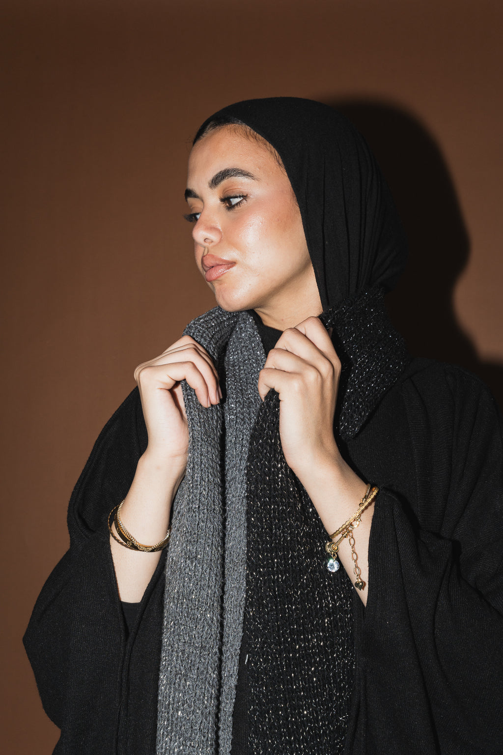 Shimmer Blend Knit Scarf in Black x Grey