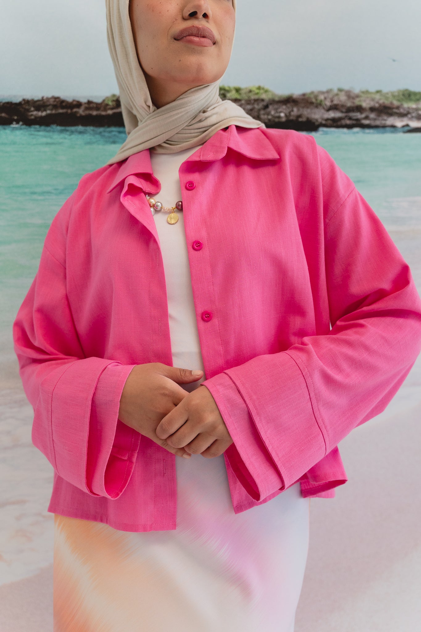 Pastel cloud cropped shirt in Pink