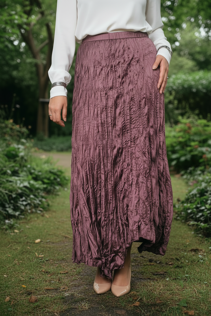 Anne Crushed skirt in Mauve wine