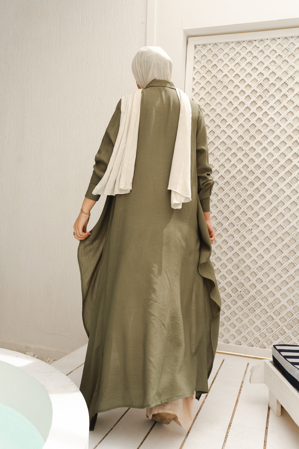 All Around Asymmetric Top in Olive