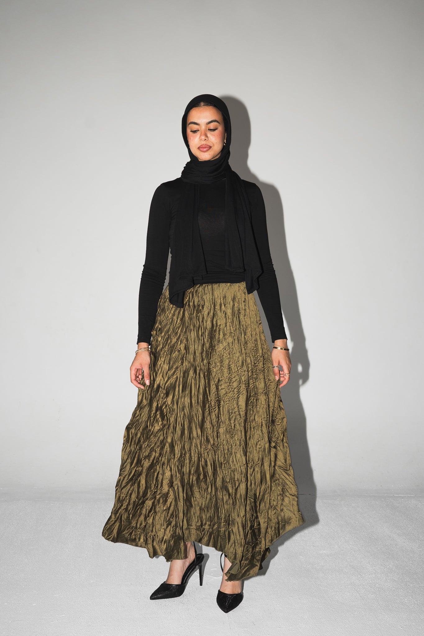 (PRE ORDER 5-7 days)Anne Crushed skirt in Olive