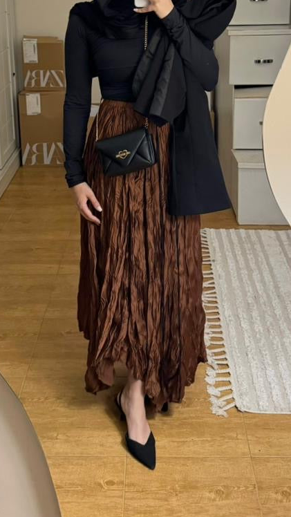 Anne Crushed skirt in Brown