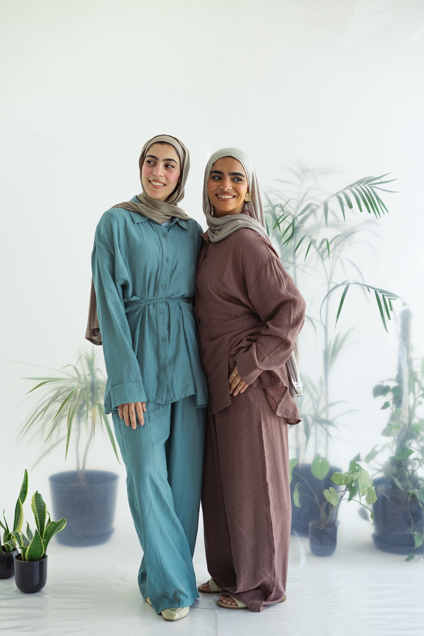 Eva set in brown