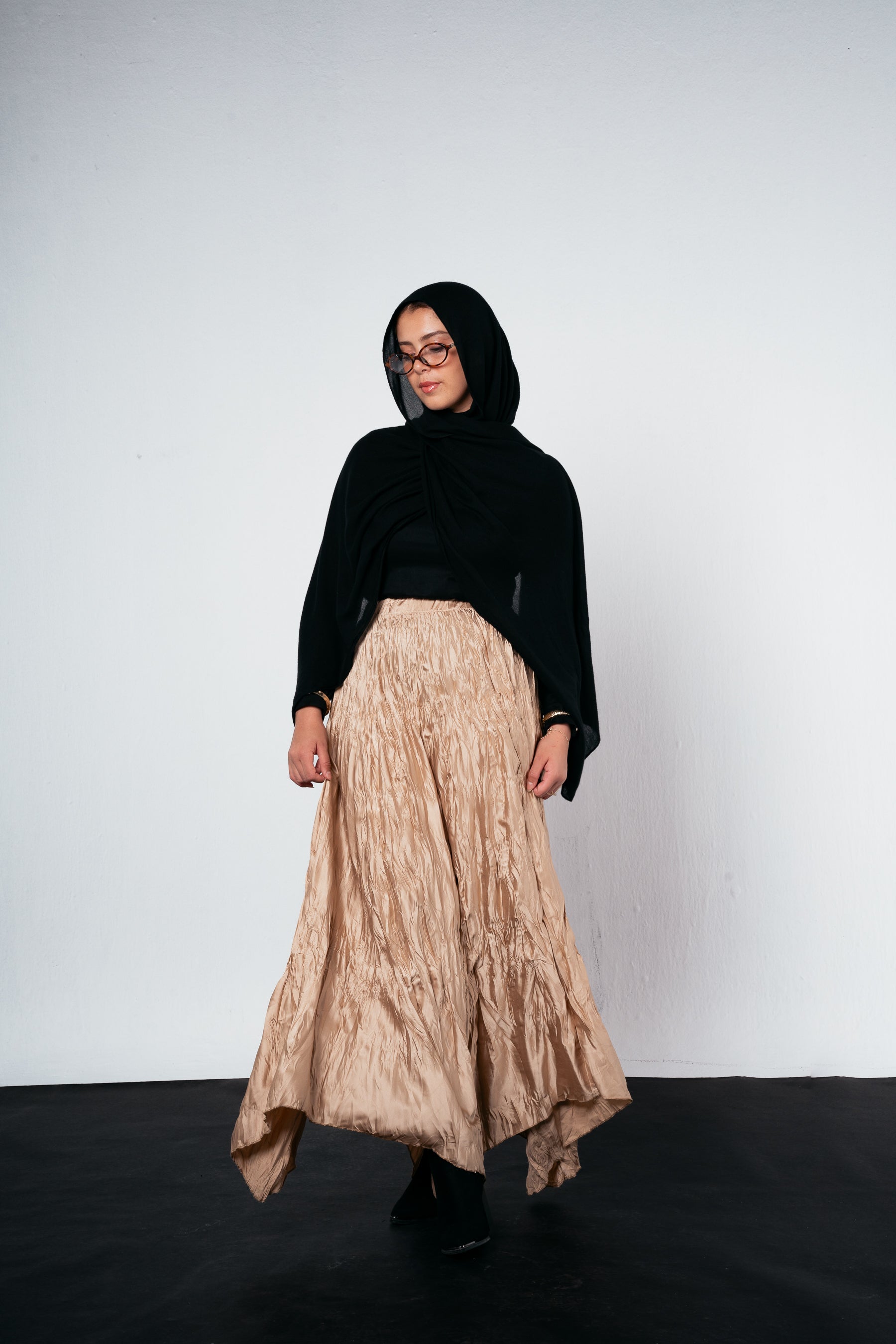Anne Crushed skirt in Golden beige