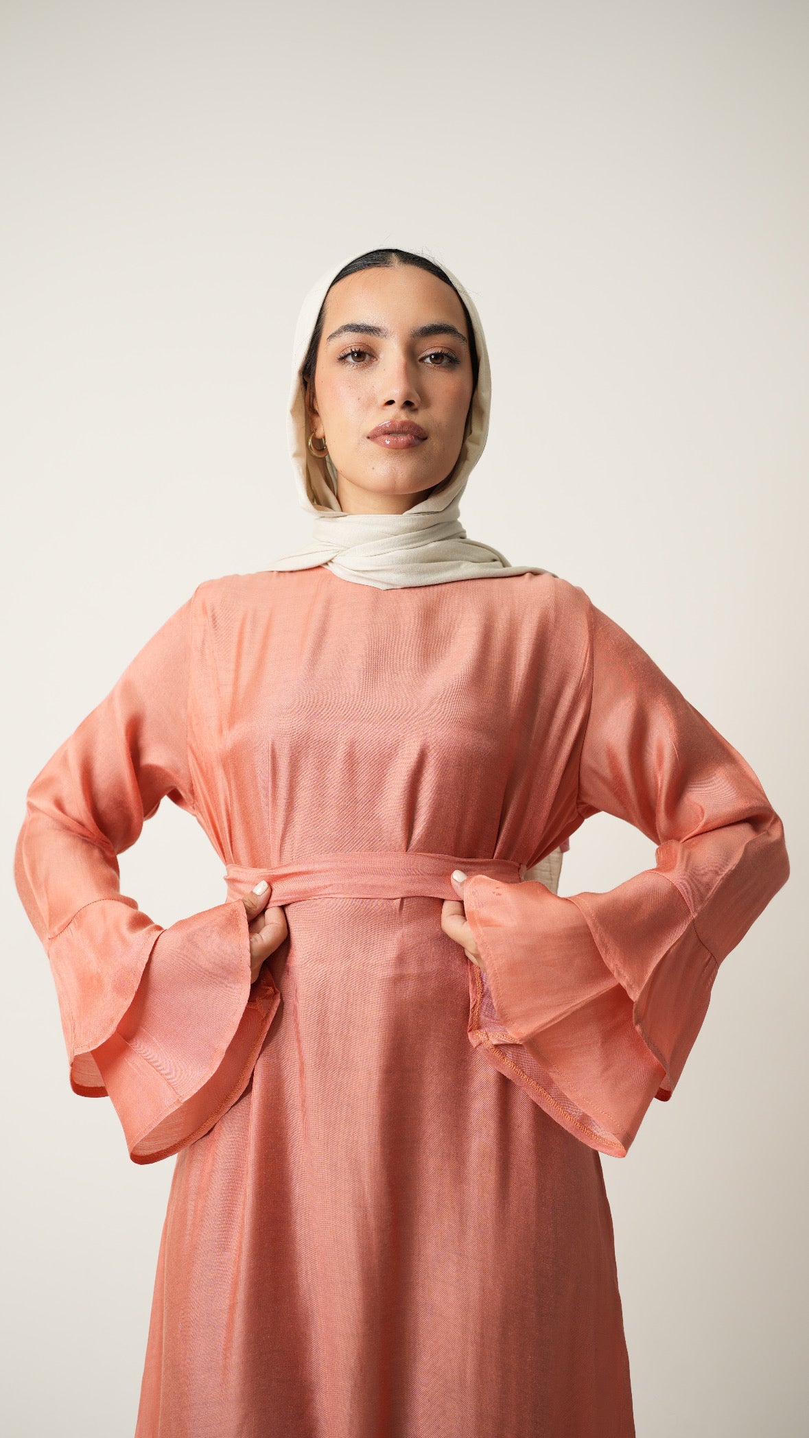 Ruby ruffles dress in peachy