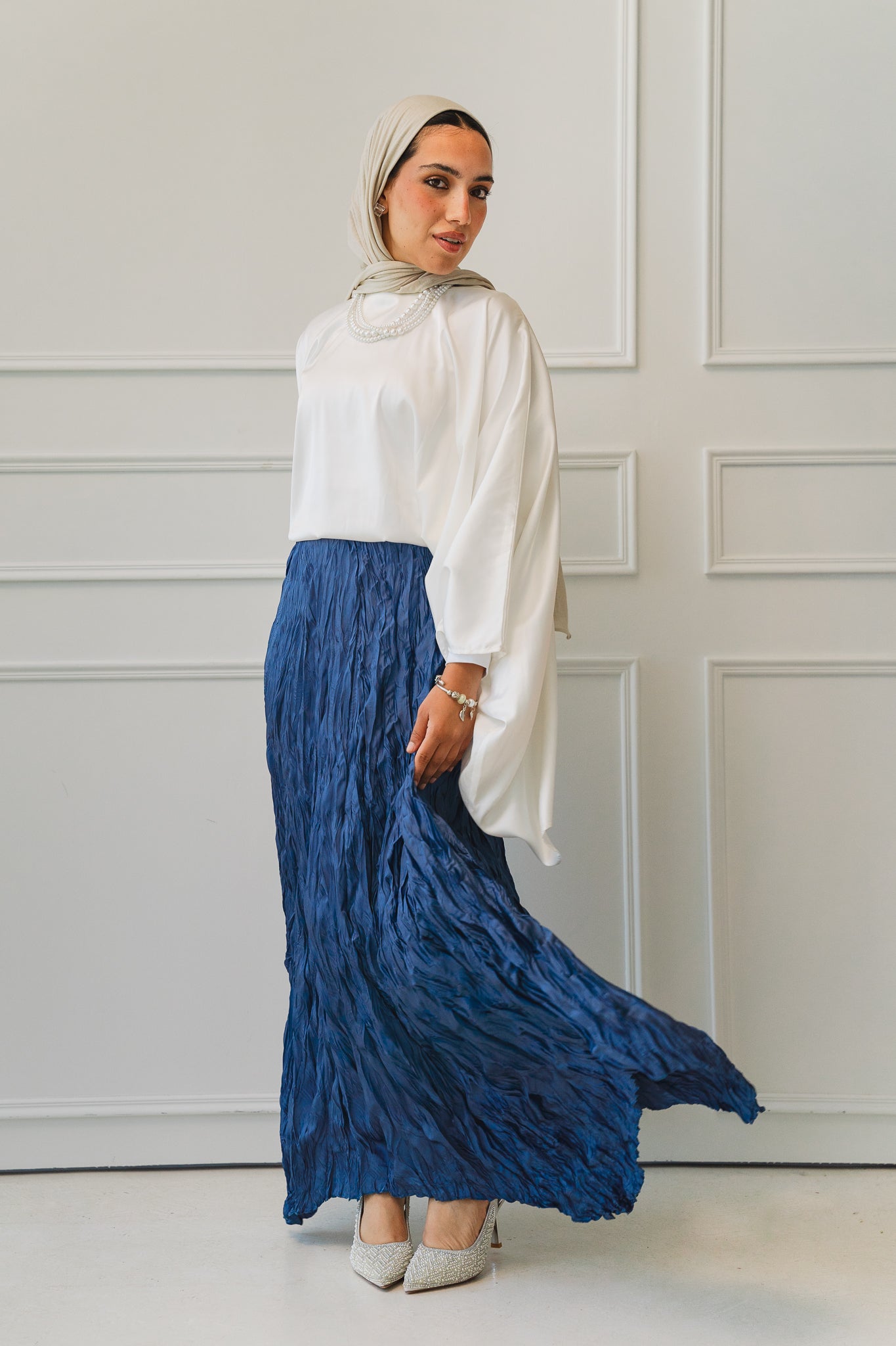 Anne Crushed skirt in Azure blue