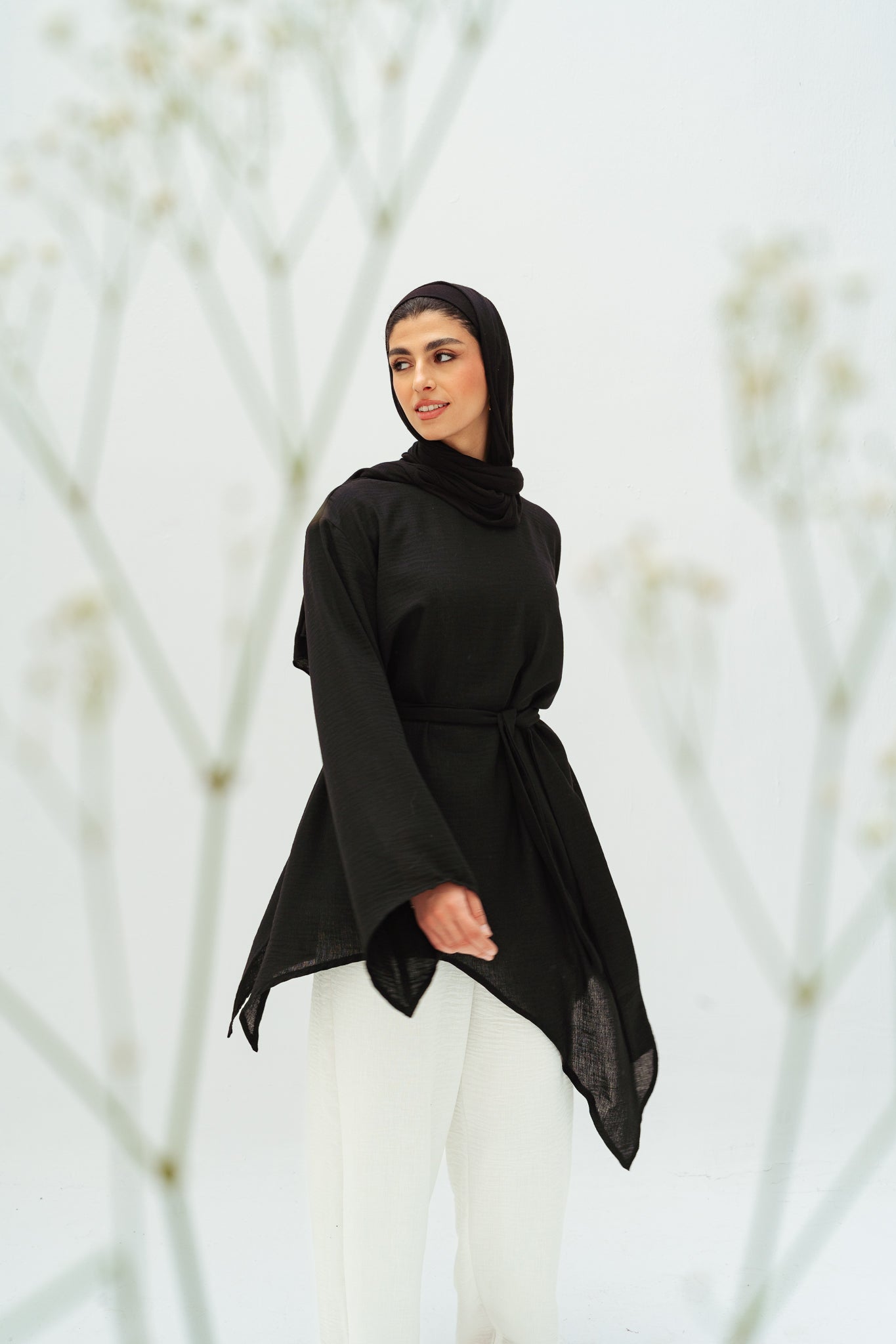 Ella asymmetric top in Black