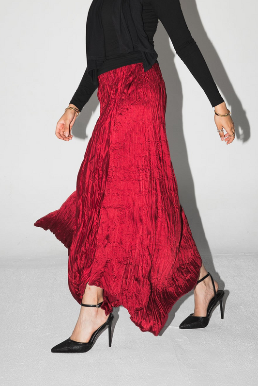 Anne Crushed skirt in Wine Red