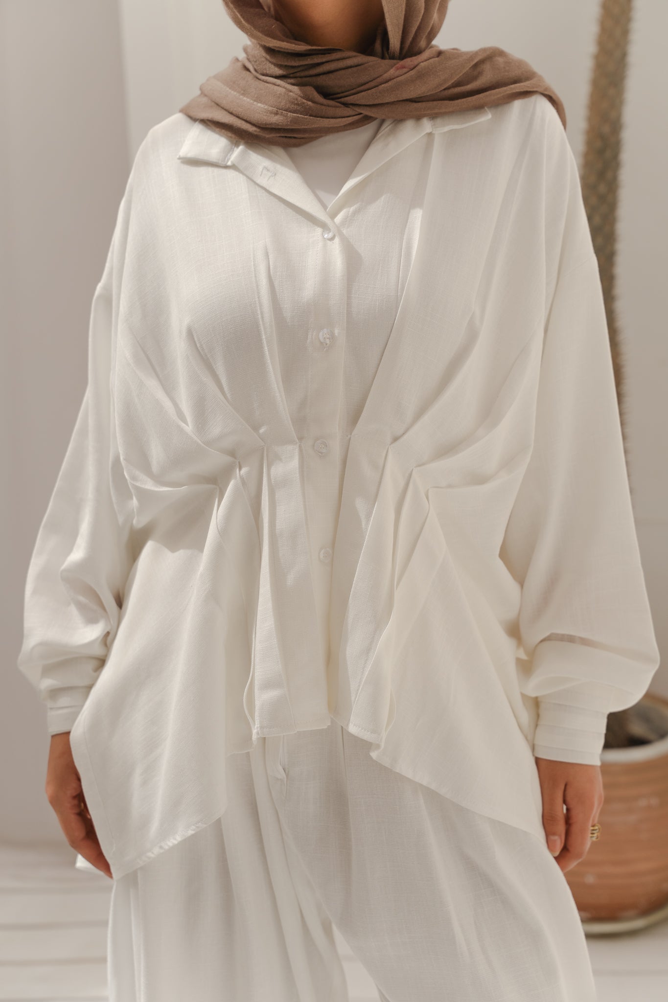 Airy Waves Linen Top in White