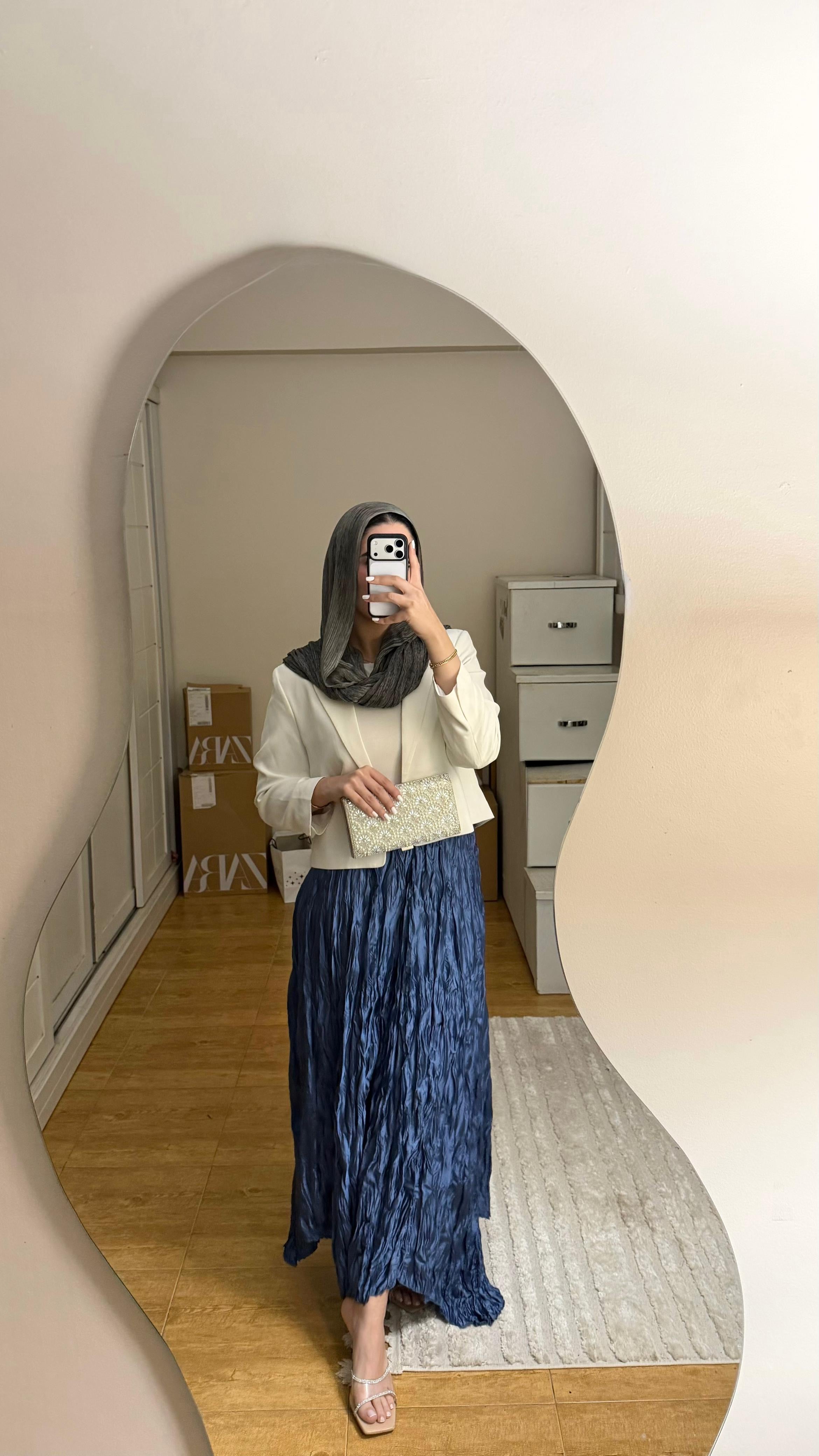 Anne Crushed skirt in Azure blue