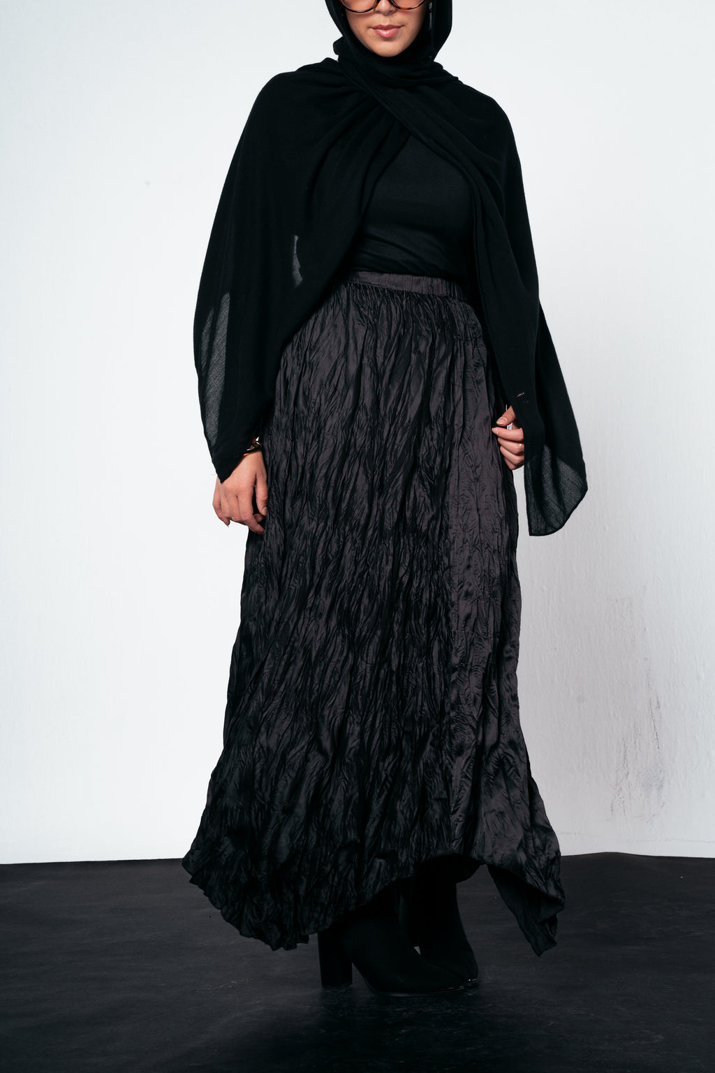 Anne Crushed skirt in Black