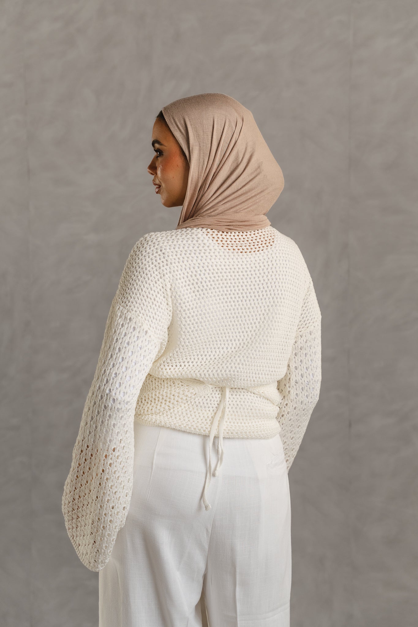 Seashell Wrap Top in Off-white