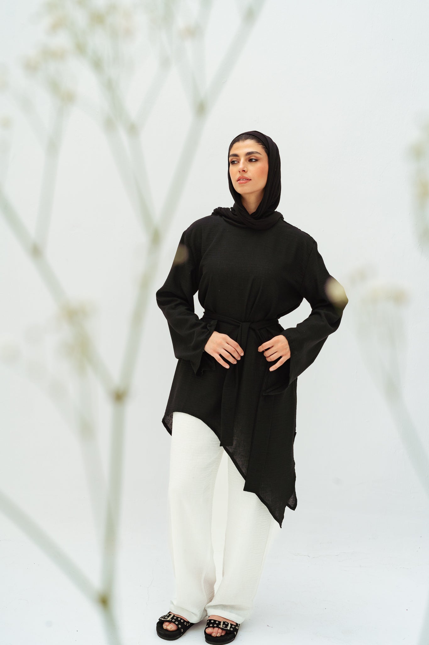 Ella asymmetric top in Black
