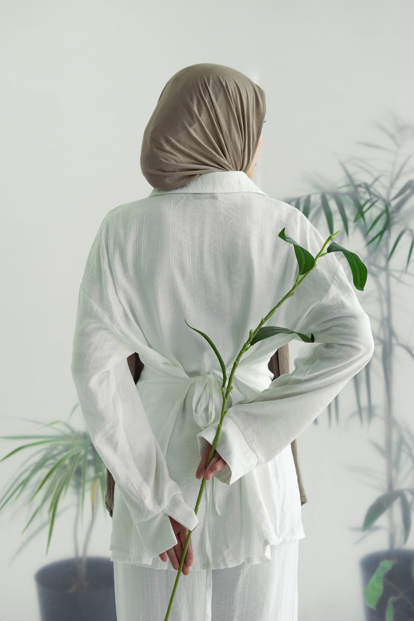 Eva set in white