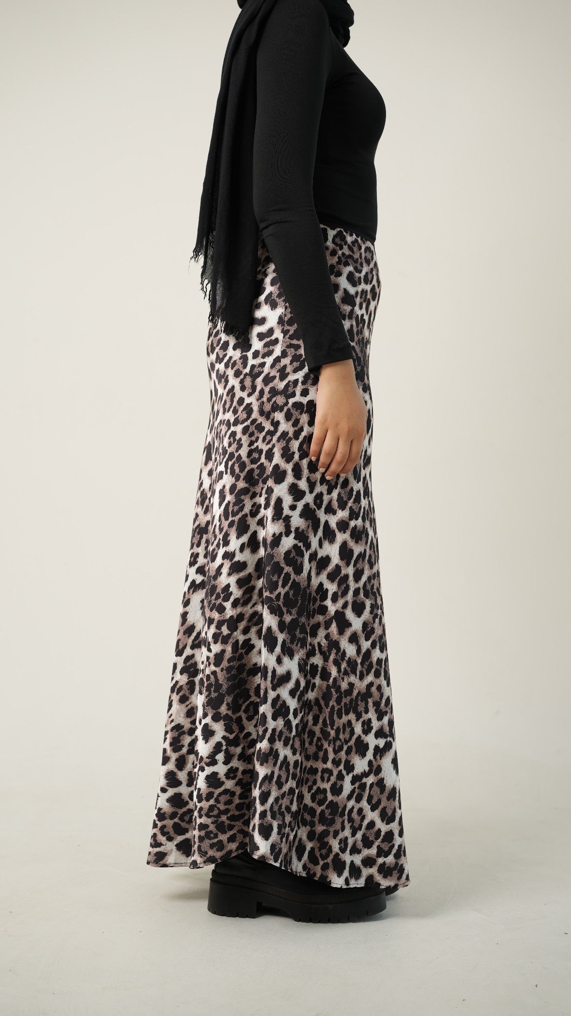 Greige Leo Skirt
