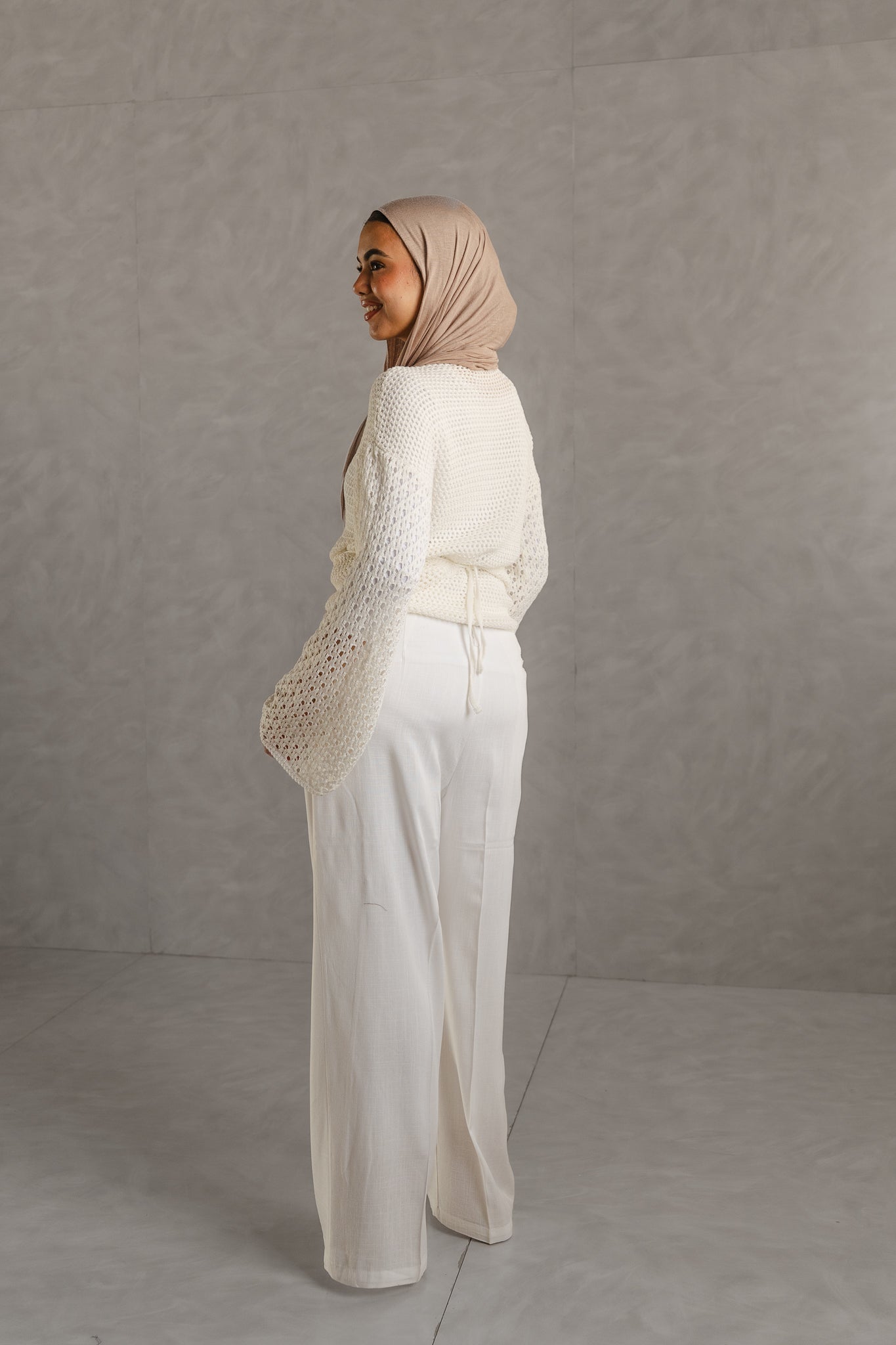 Seashell Wrap Top in Off-white