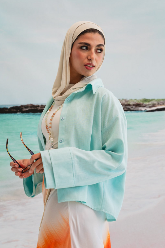 Pastel cloud cropped shirt in Aqua