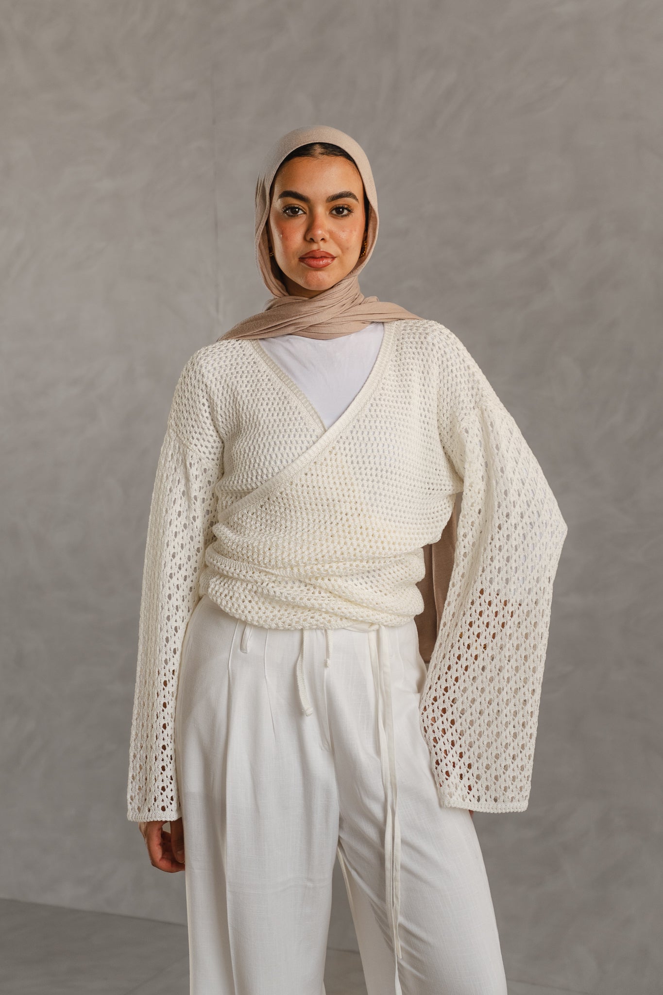 Seashell Wrap Top in Off-white