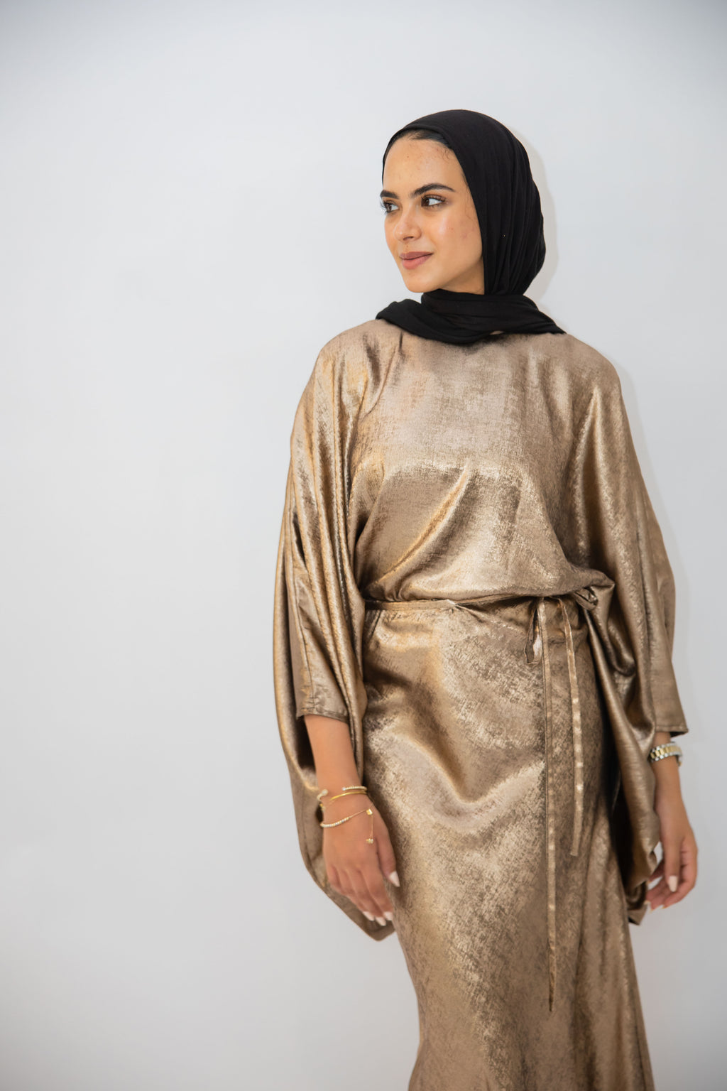 Nayla set in Bronze