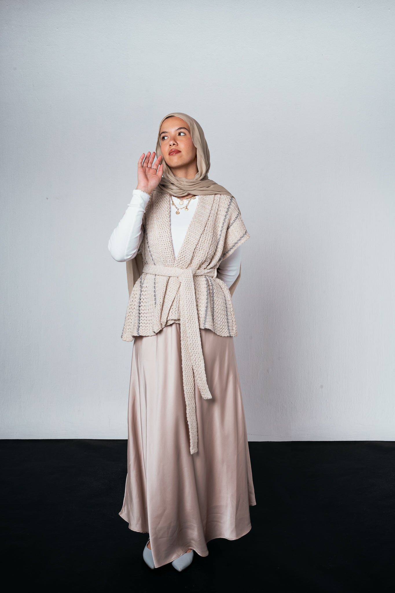 Silver Threads Knit Vest in Off white