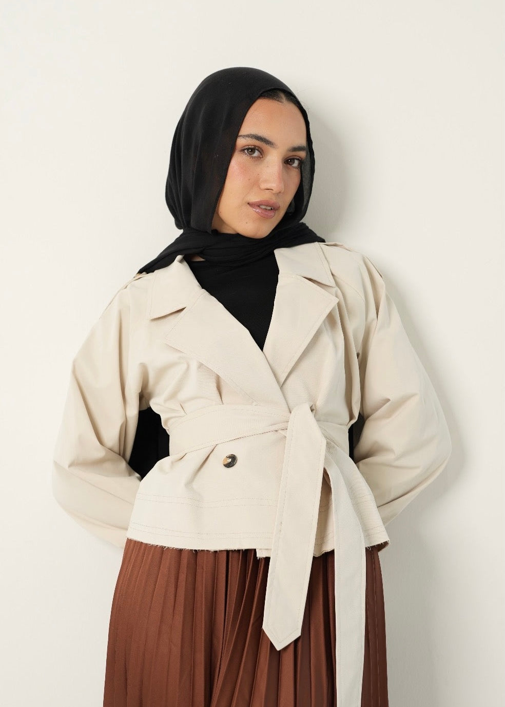 Cropped trench coat in Beige