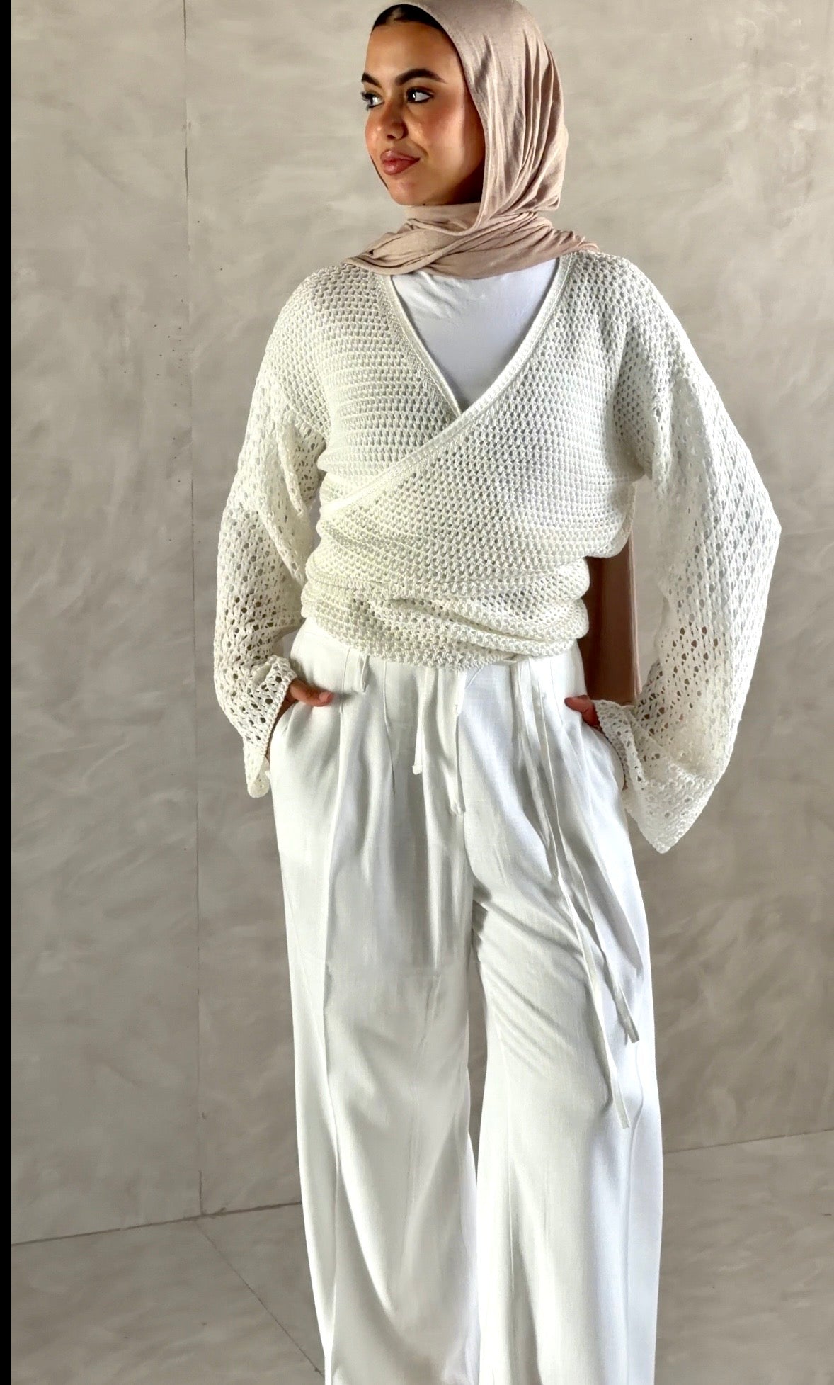 Seashell Wrap Top in Off-white