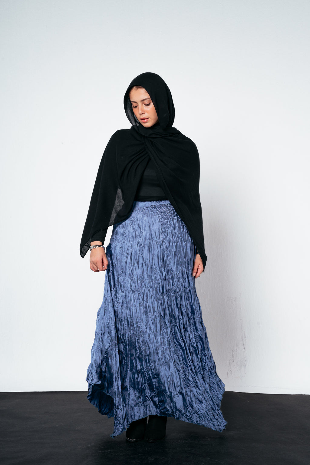 Anne Crushed skirt in Azure blue