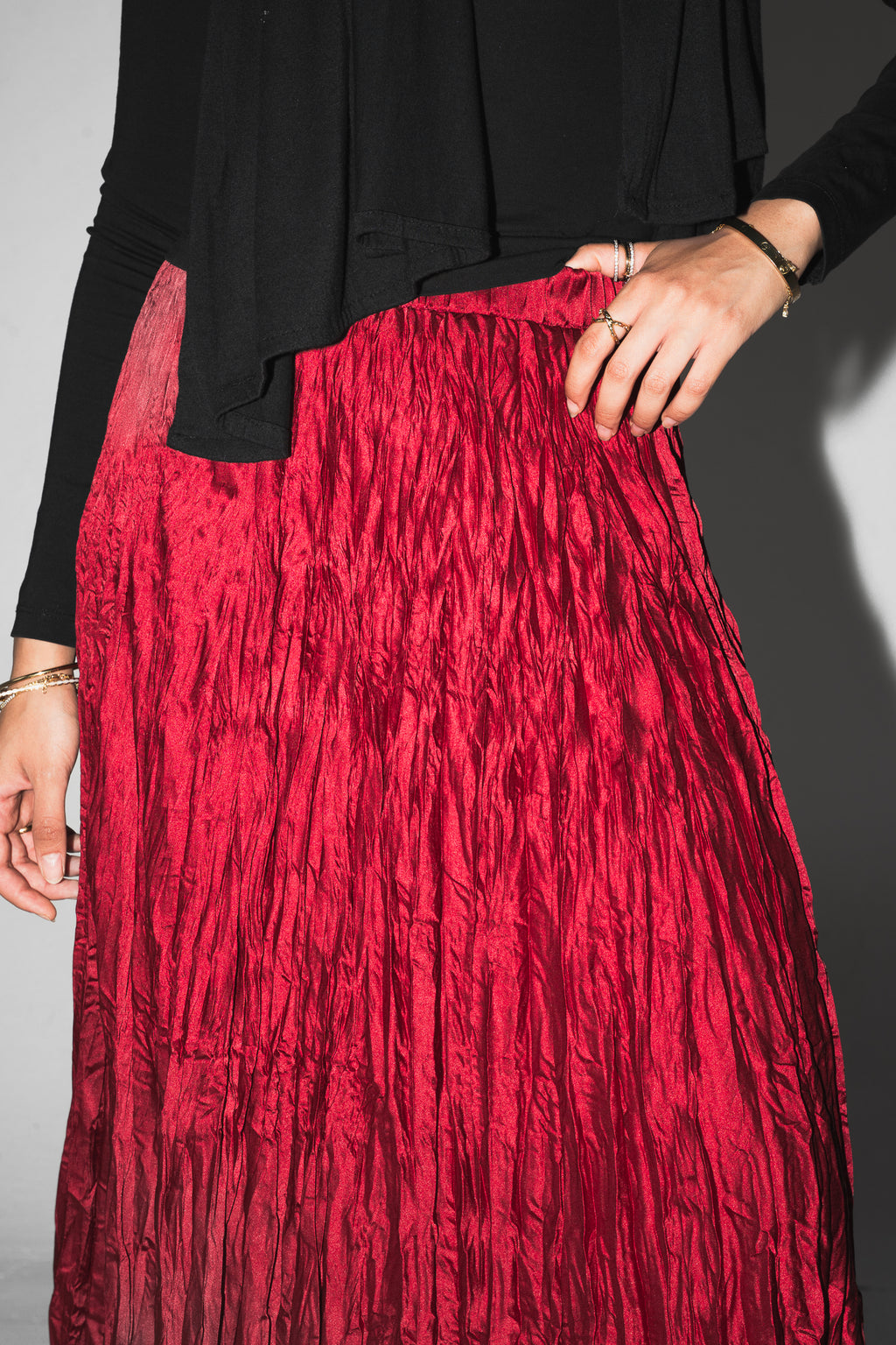 Anne Crushed skirt in Wine Red