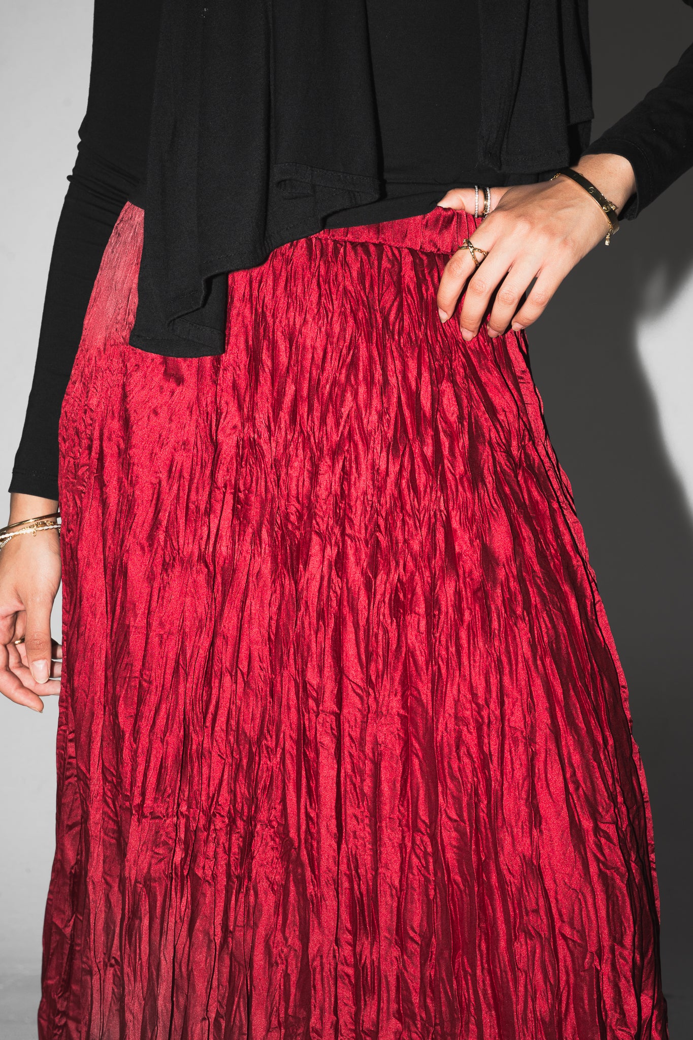 Anne Crushed skirt in Wine Red