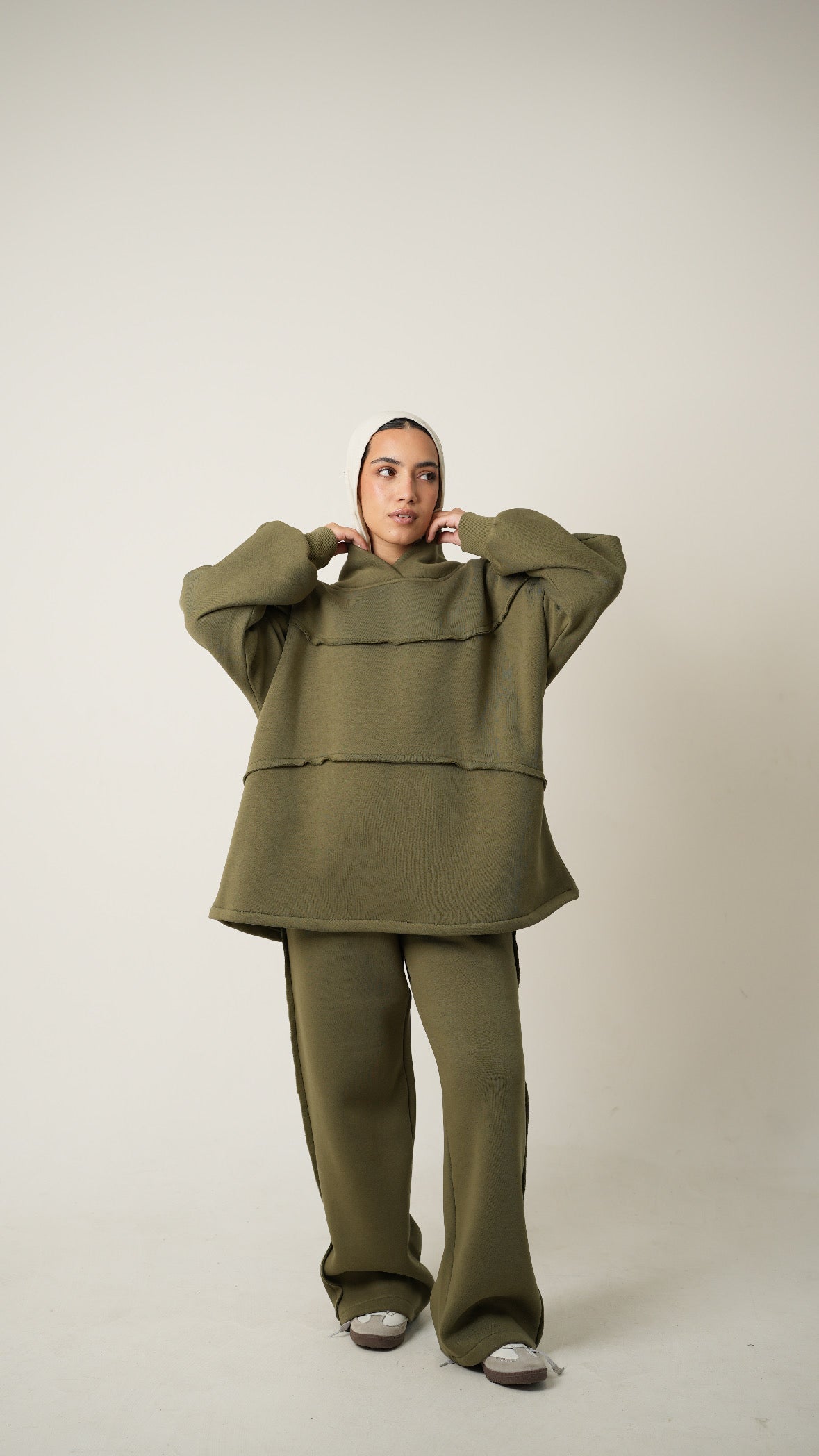 Feel-in Cozy Set in Olive