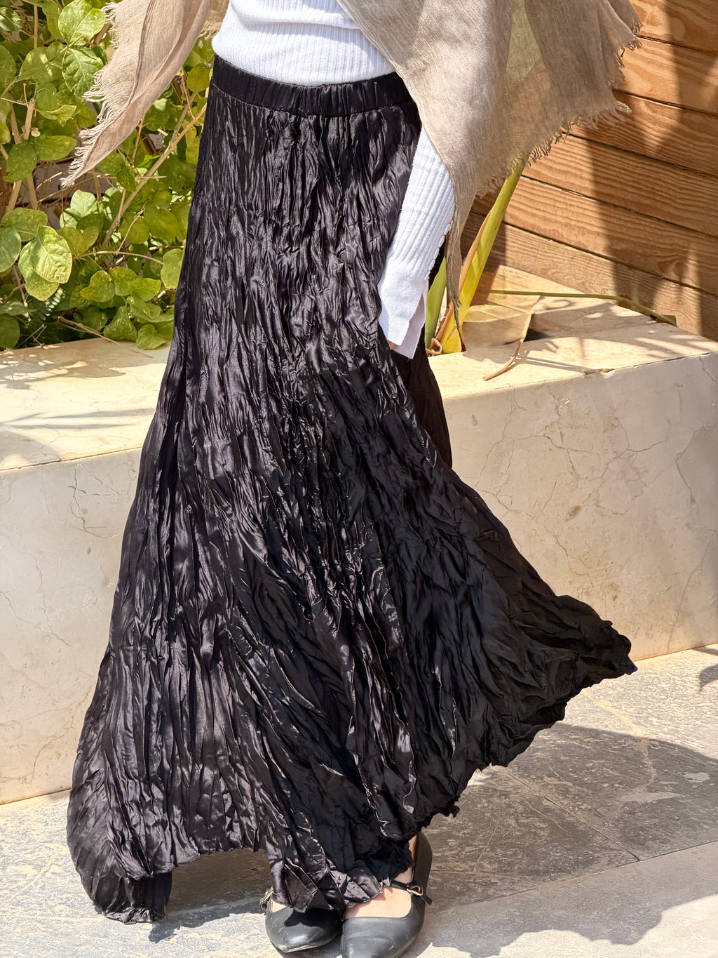 Anne Crushed skirt in Black