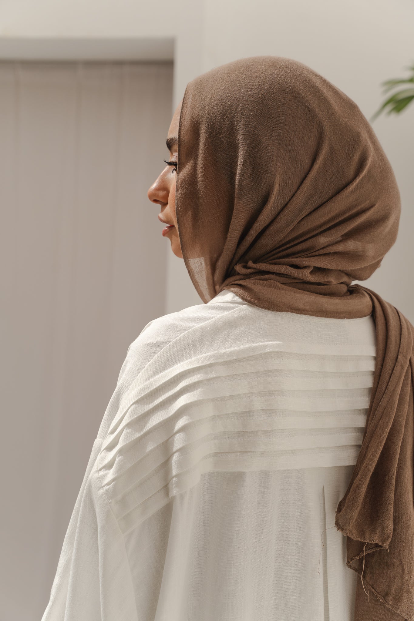 Airy Waves Linen Top in White