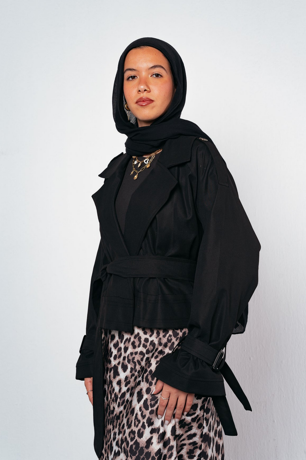 Cropped trench coat in Black