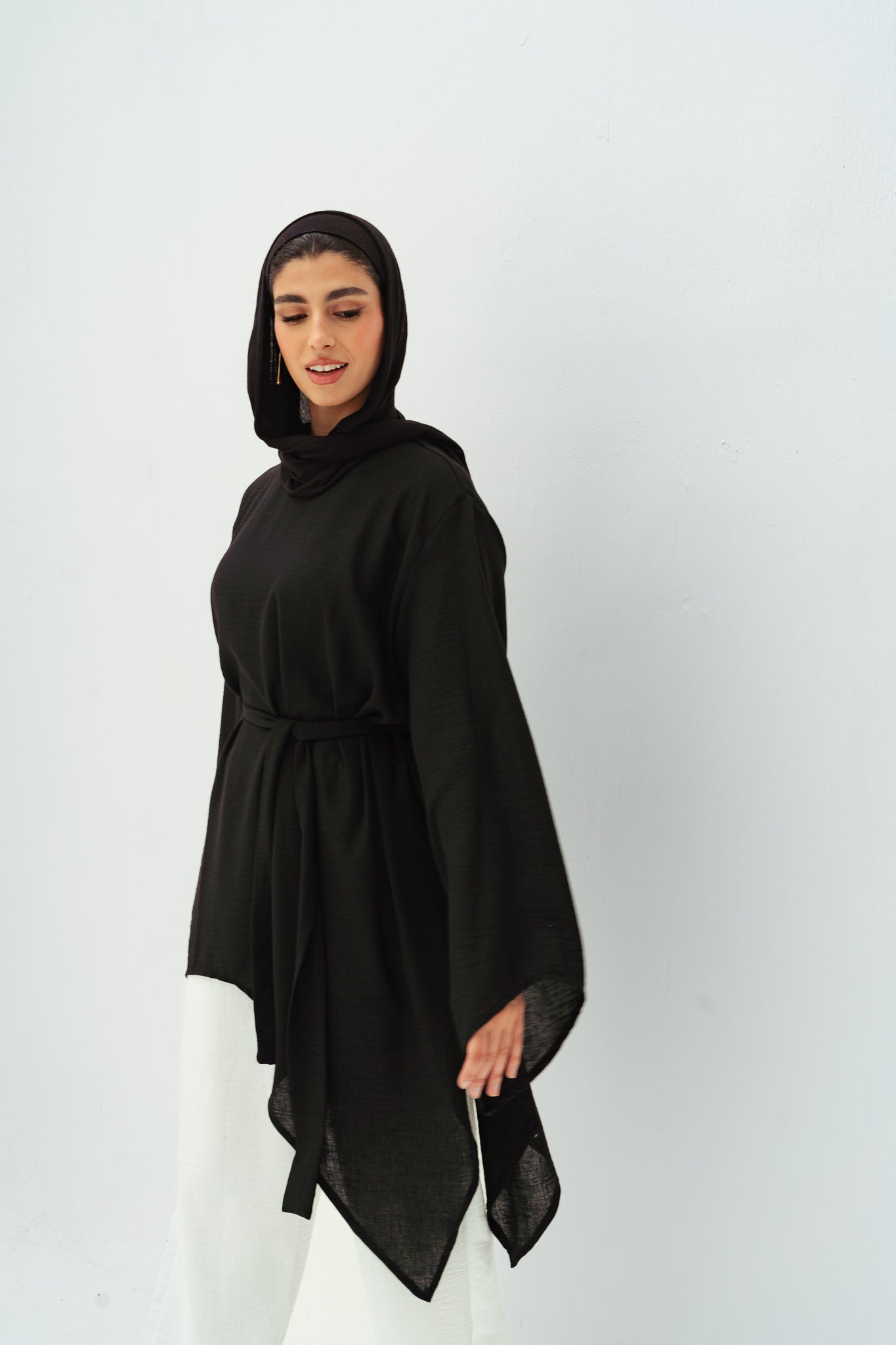 Ella asymmetric top in Black