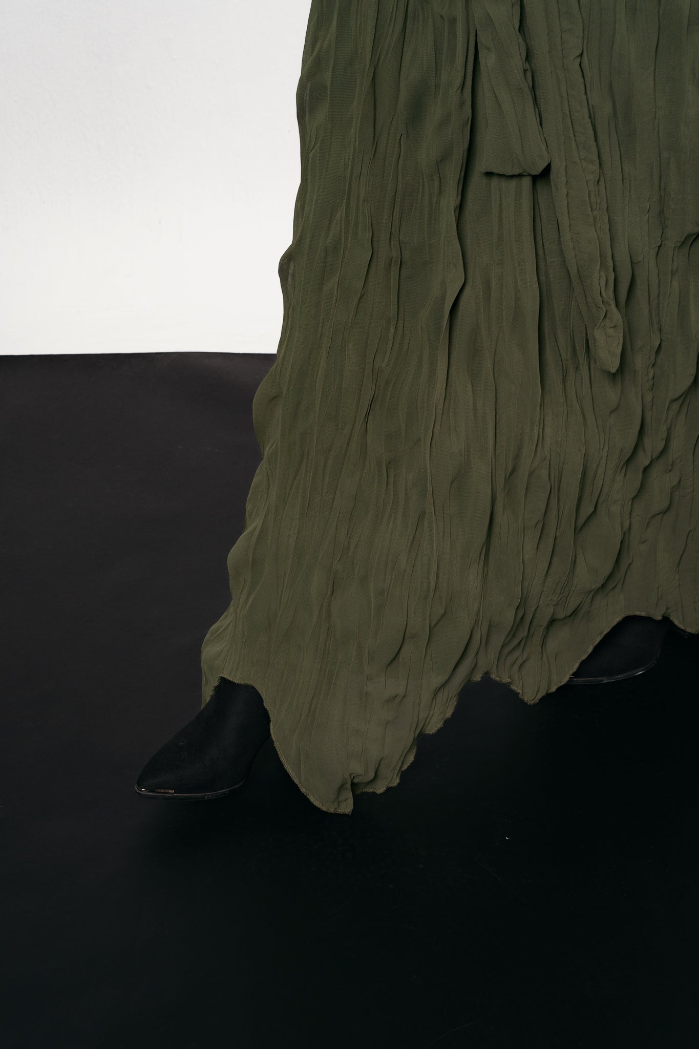 Nazly Crushed Dress in Olive