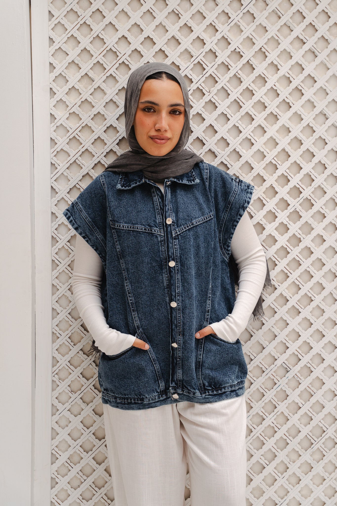 Denim Vest in Dark blue