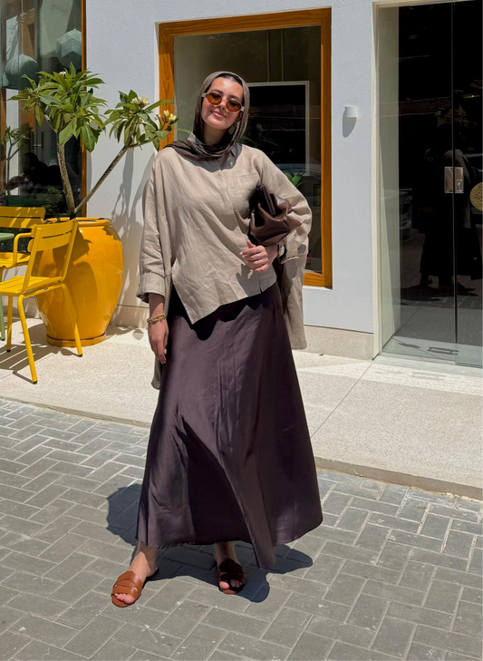 Satin skirt in brown